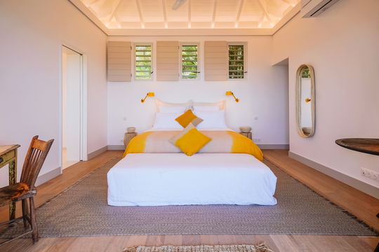 VILLA MAMIAMI BEDROOM2 1