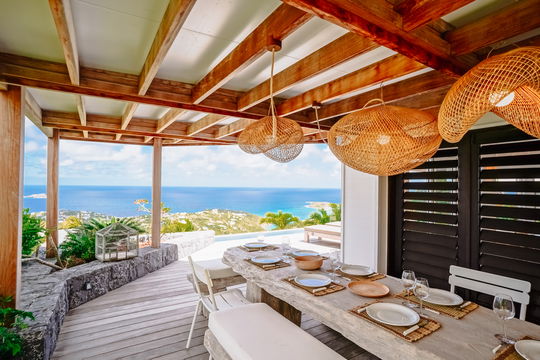 VILLA MAMIAMI DINING AREA 1