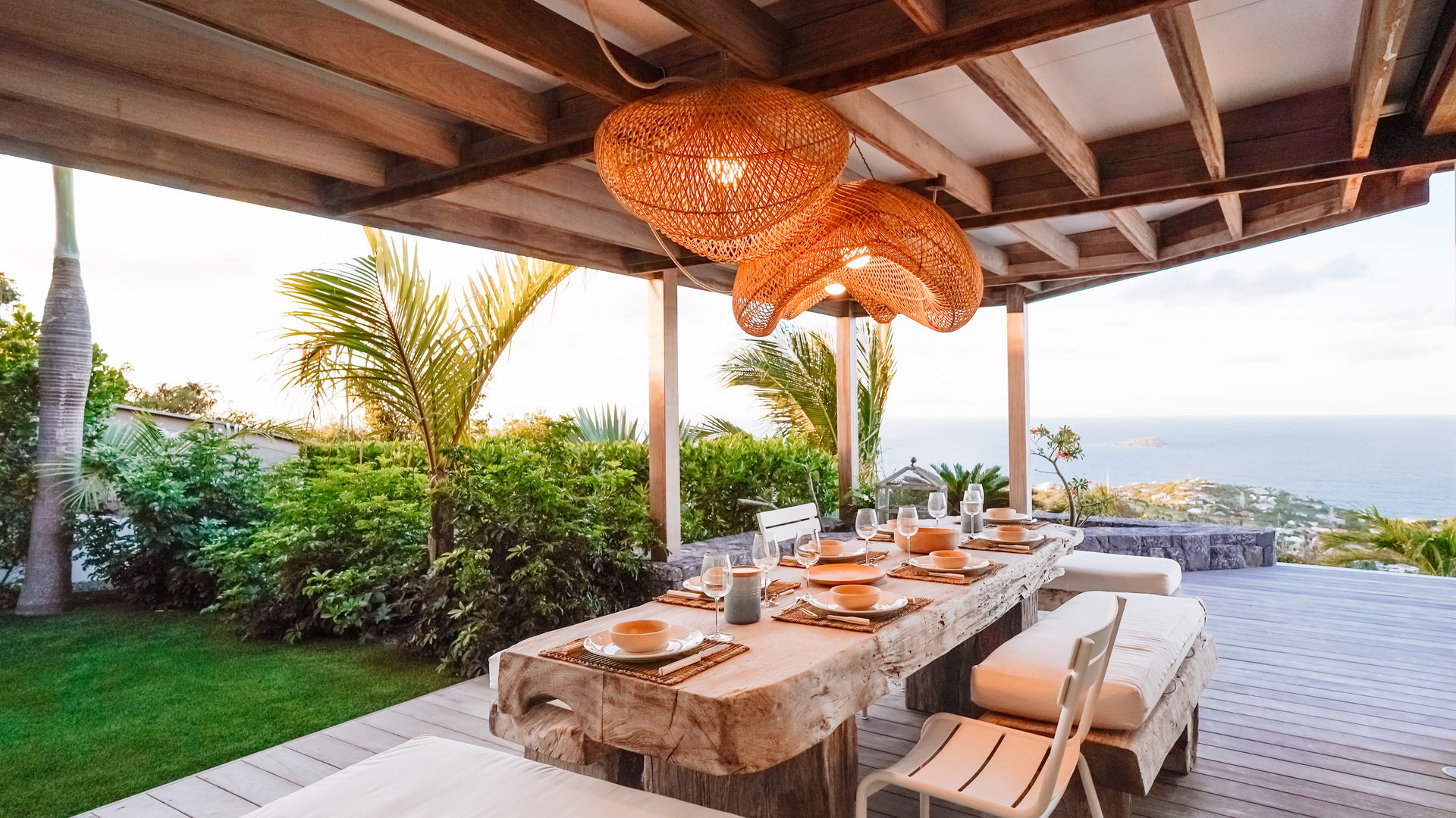 DINING AREAS