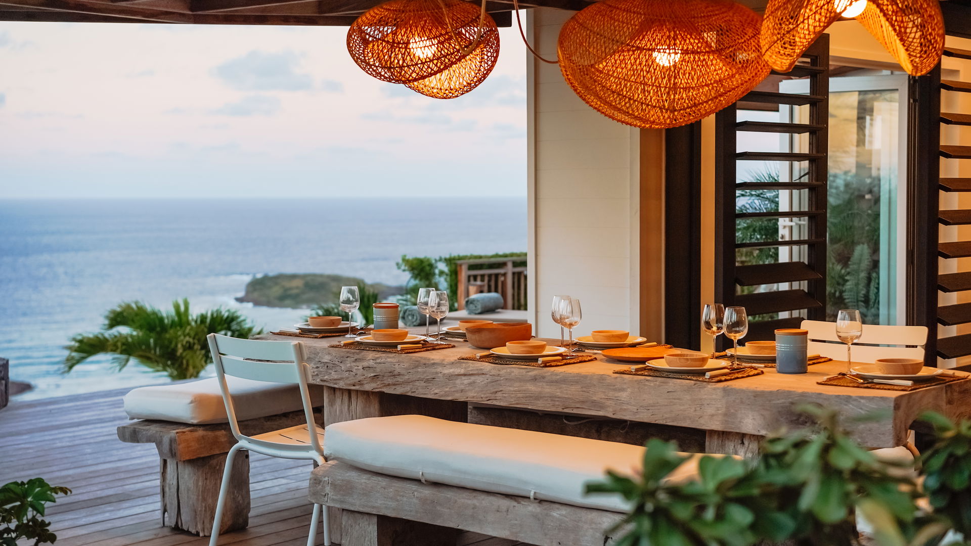DINING AREAS