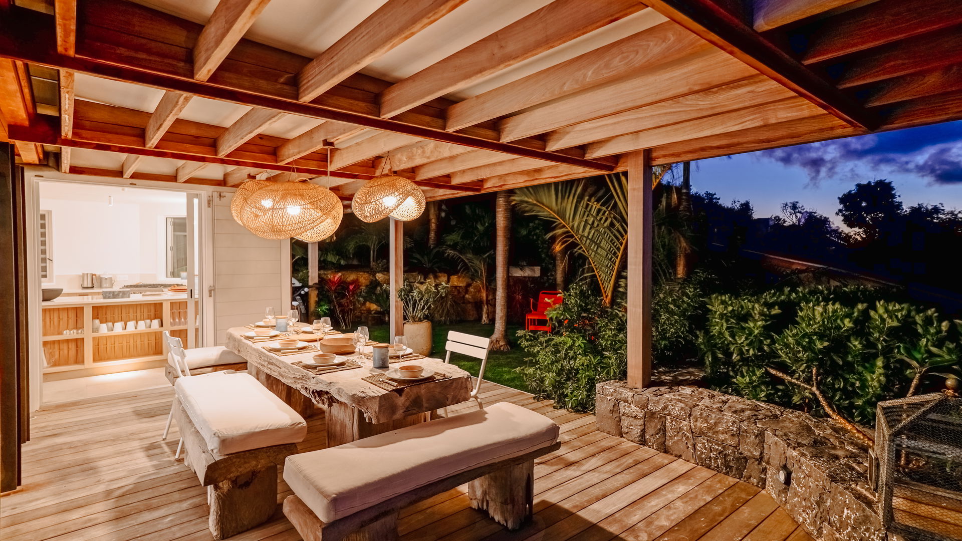 DINING AREAS