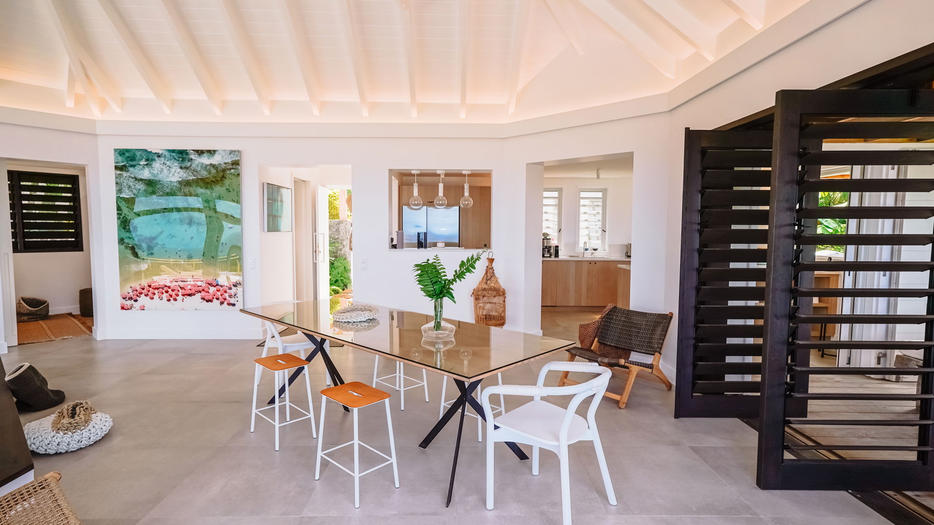 DINING AREAS