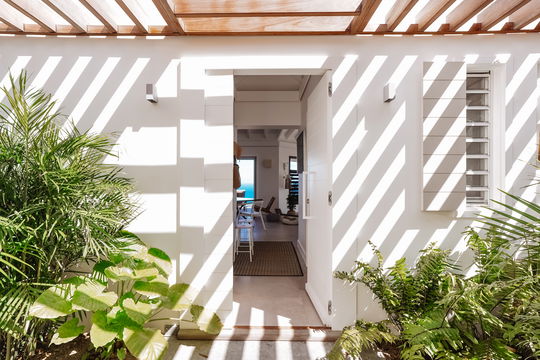 VILLA MAMIAMI OUTDOORS 3