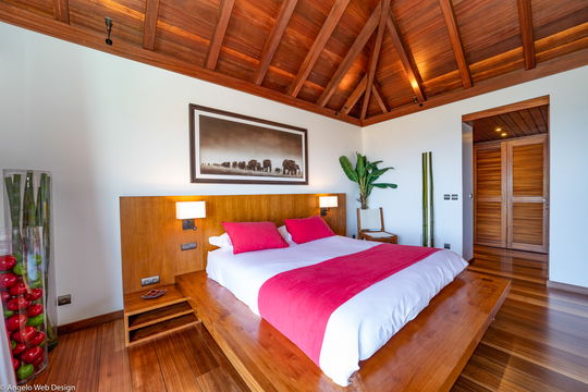 VILLA KYR BEDROOM2 4