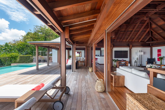 VILLA KYR LIVING AREA 3