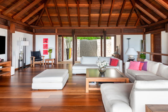 VILLA KYR LIVING AREA 7