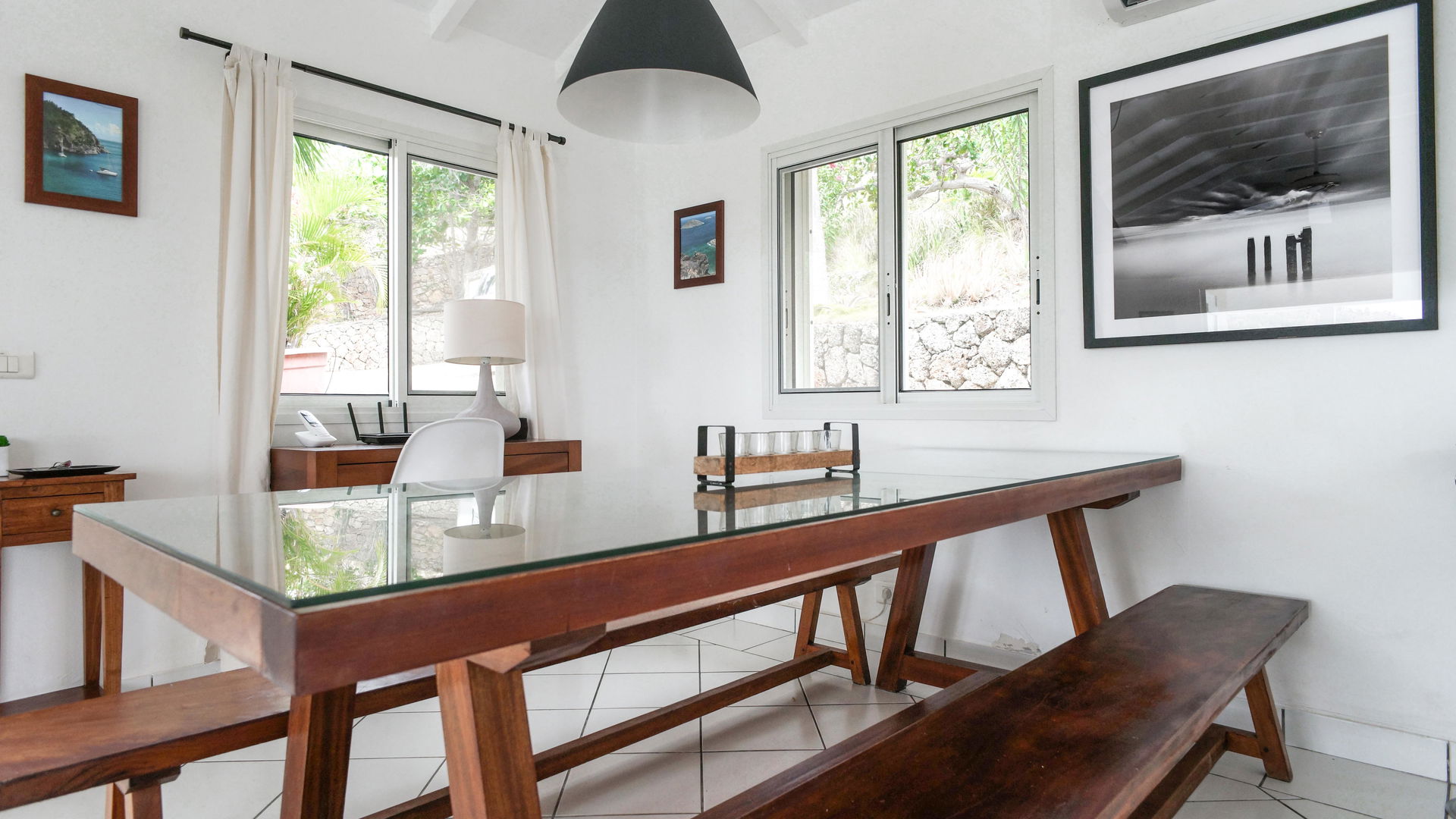 KITCHEN & DINING AREA