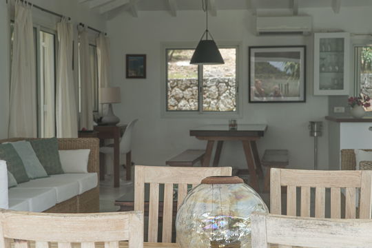 VILLA LES LATANIERS KITCHEN & DINING AREA 5