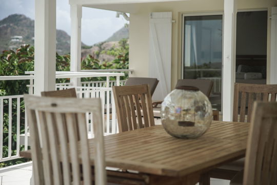 VILLA LES LATANIERS KITCHEN & DINING AREA 6