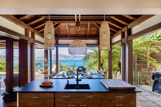 VILLA COCO LOCO KITCHEN & DINING AREA 2