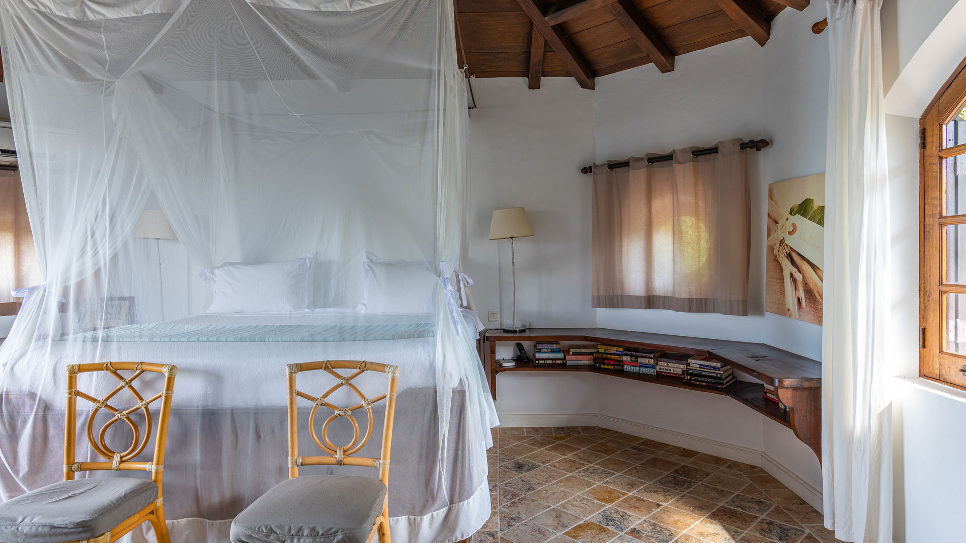 BEDROOM 1