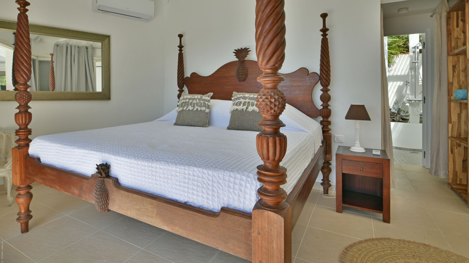 BEDROOM 1