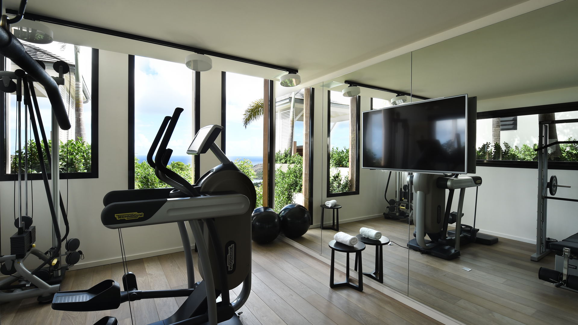 FITNESS AREA