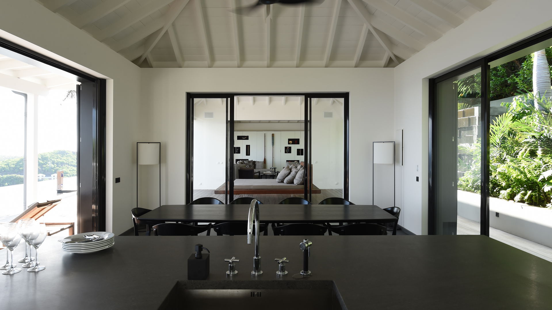 KITCHEN & DINING AREA