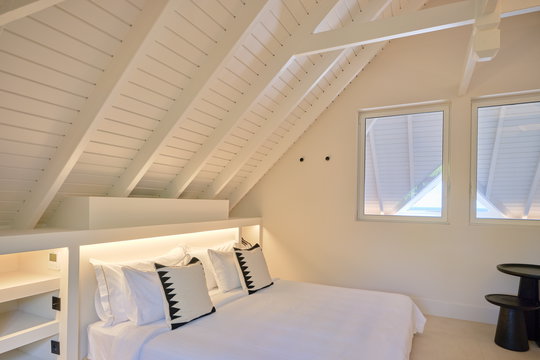 VILLA LA BONBONNIERE BEDROOM2 1