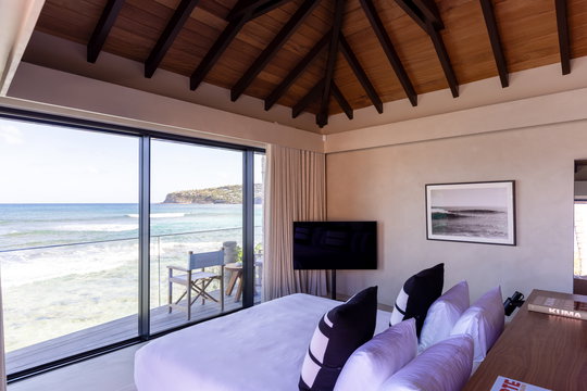 VILLA MAVERICK BEDROOM1 10