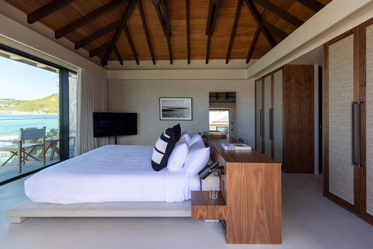 VILLA MAVERICK BEDROOM1 8