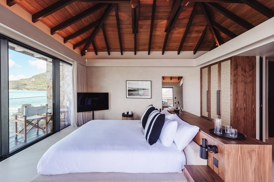 VILLA MAVERICK BEDROOM1 9