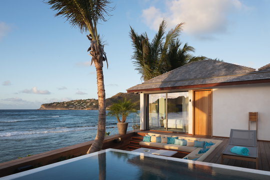 VILLA MAVERICK BY NIGHT 2