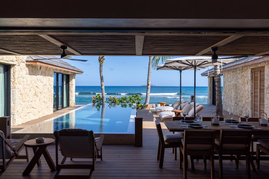 VILLA MAVERICK KITCHEN & DINING AREA 6