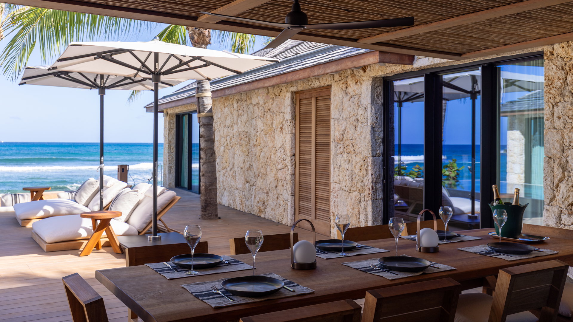 KITCHEN & DINING AREA