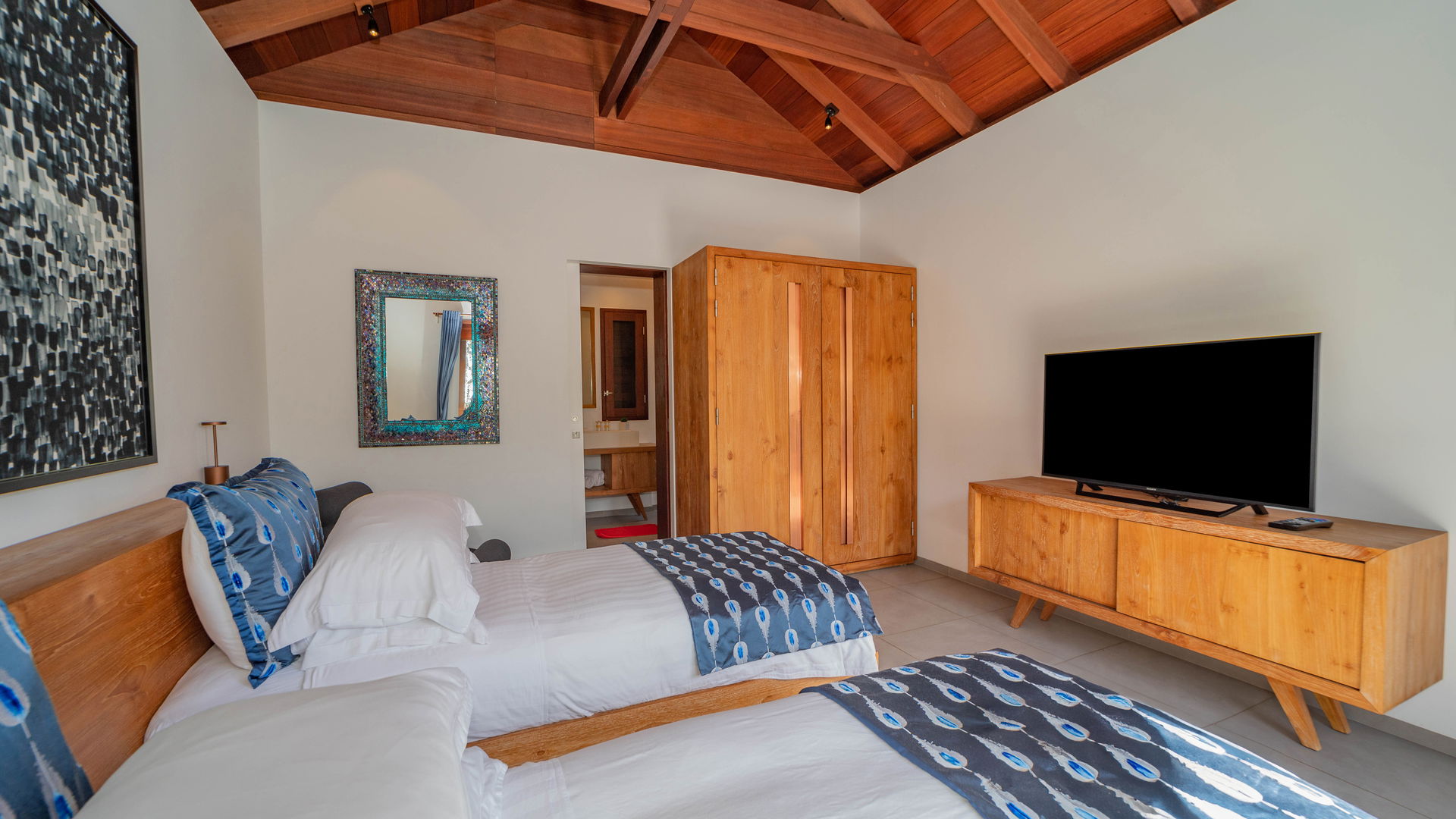 BEDROOM 5