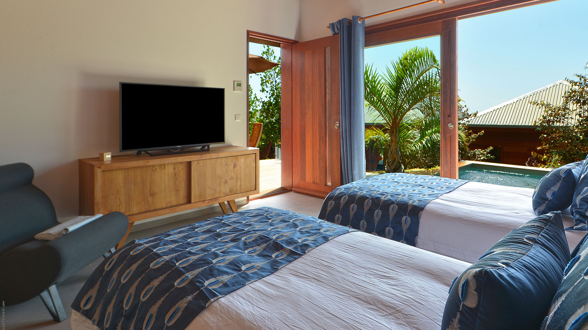 BEDROOM 5