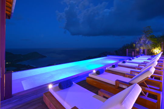 VILLA DANSE DU SOLEIL BY NIGHT 2