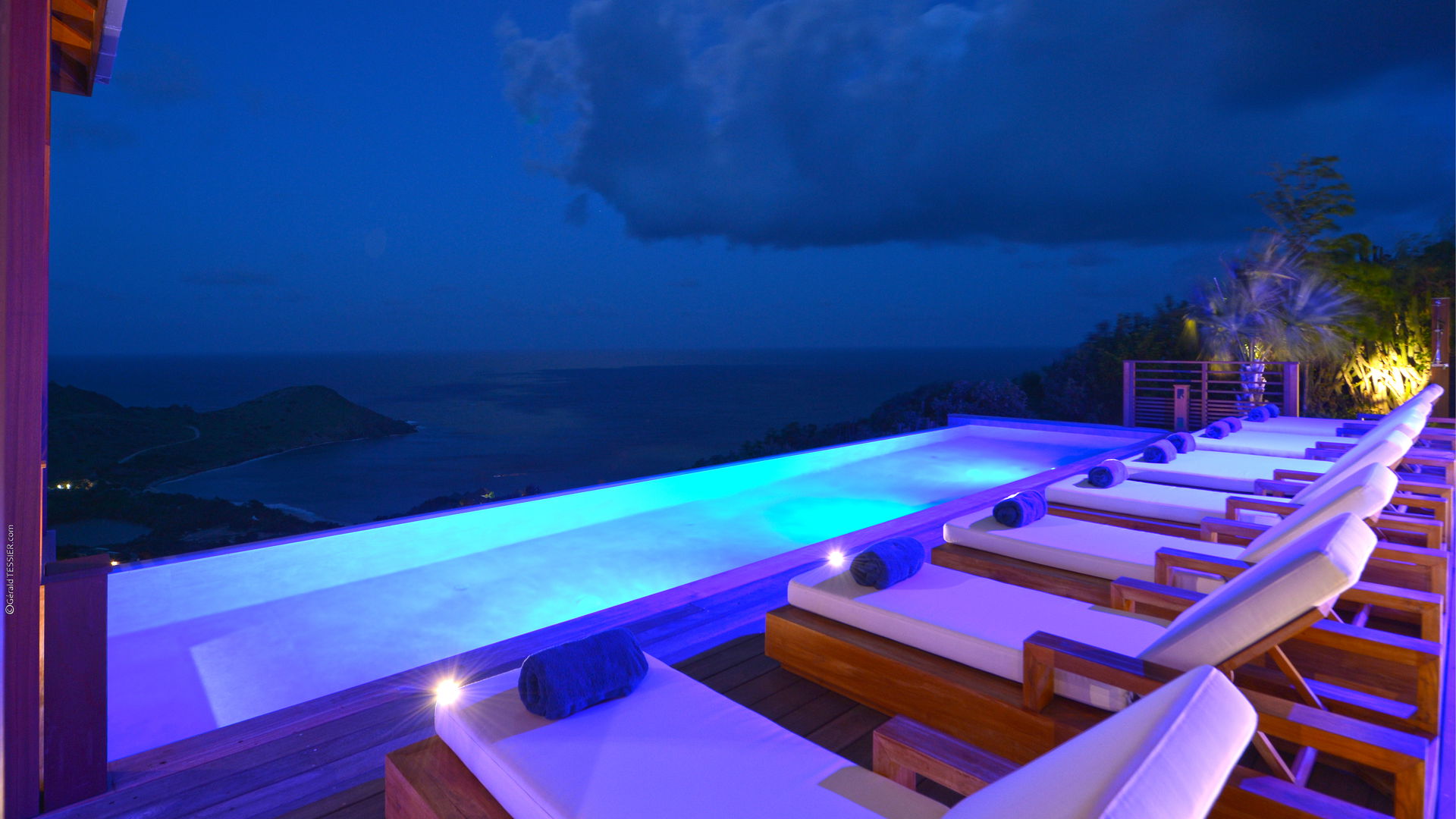 BY NIGHT