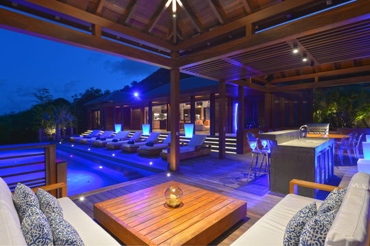 VILLA DANSE DU SOLEIL BY NIGHT 5