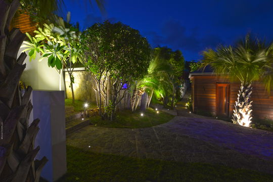 VILLA DANSE DU SOLEIL BY NIGHT 7