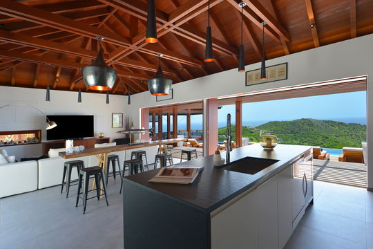 VILLA DANSE DU SOLEIL KITCHEN & DINING AREA 10