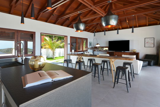 VILLA DANSE DU SOLEIL KITCHEN & DINING AREA 11