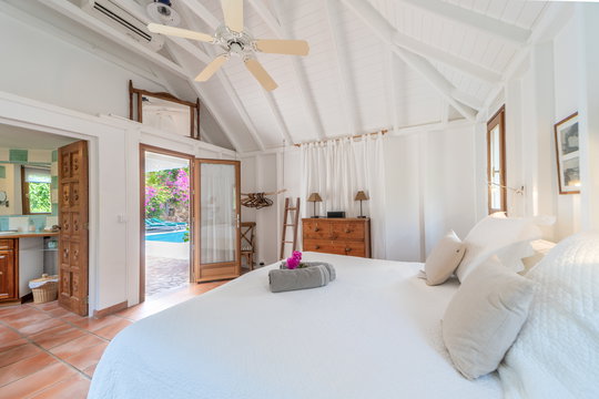 VILLA APIANO BEDROOM2 4