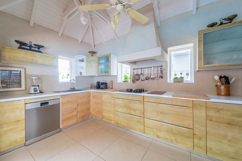 VILLA APIANO KITCHEN & DINING AREA 2