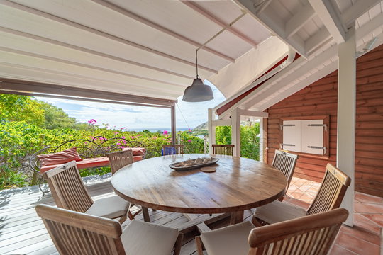 VILLA APIANO KITCHEN & DINING AREA 7