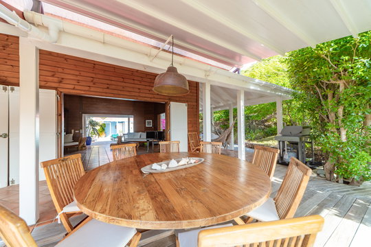 VILLA APIANO KITCHEN & DINING AREA 8