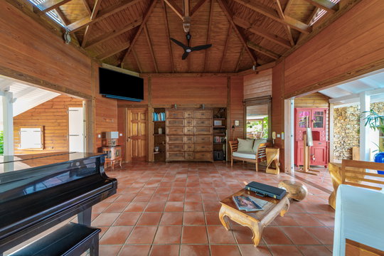 VILLA APIANO LIVING AREA 3