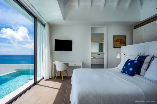 VILLA PASSAGE BEDROOM1 1