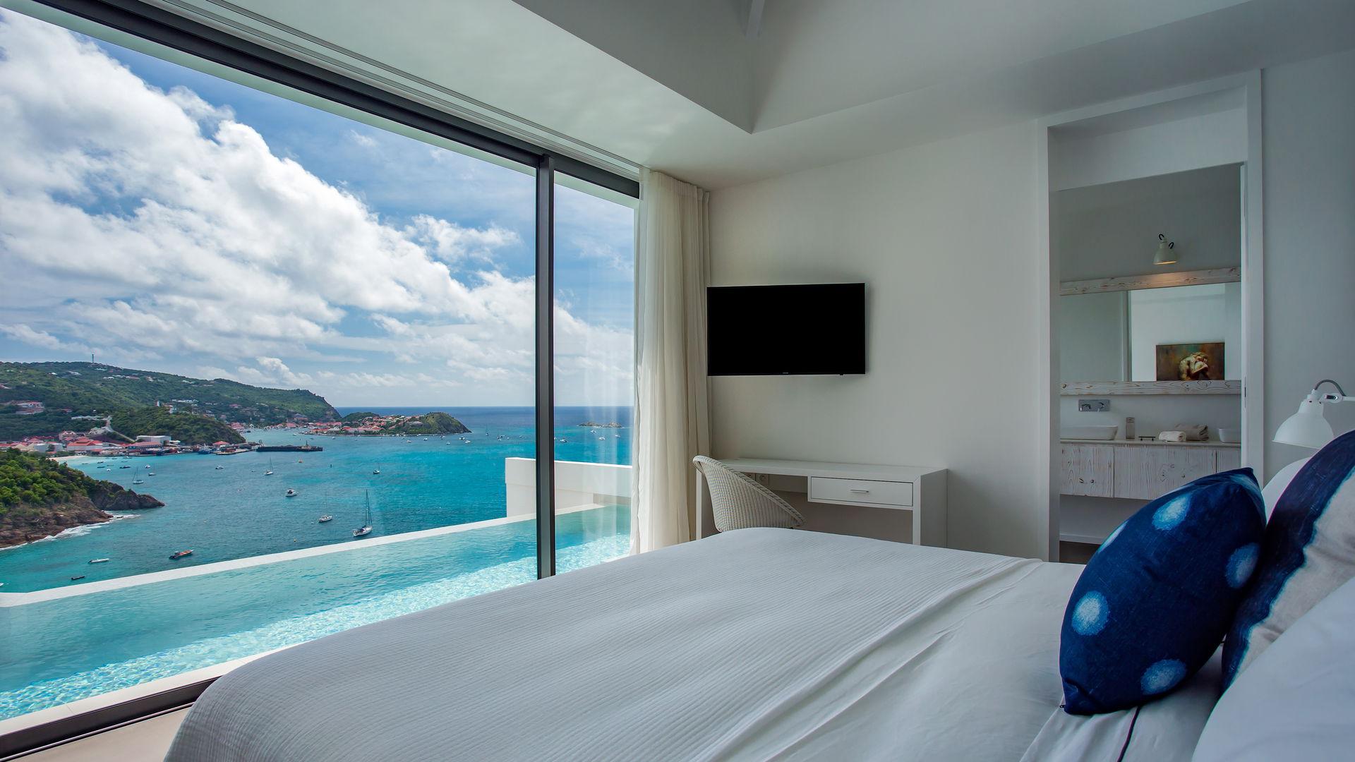 BEDROOM 1