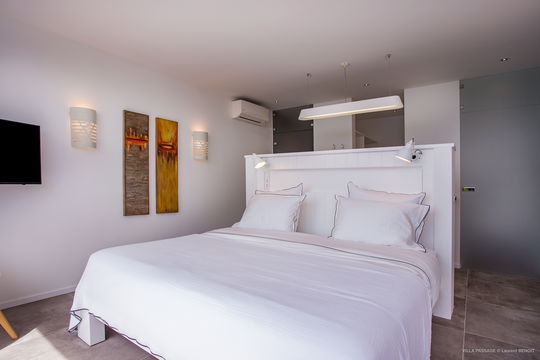 VILLA PASSAGE BEDROOM2 1