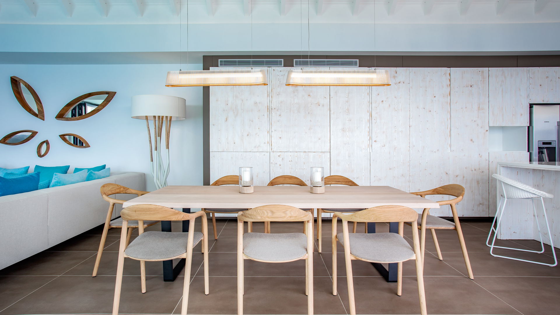 KITCHEN & DINING AREA