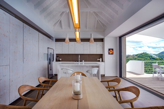 VILLA PASSAGE KITCHEN & DINING AREA 5