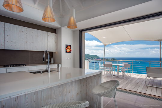 VILLA PASSAGE KITCHEN & DINING AREA 7