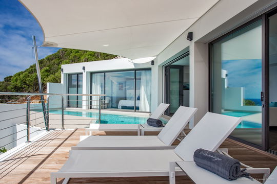 VILLA PASSAGE POOL & TERRACE 5