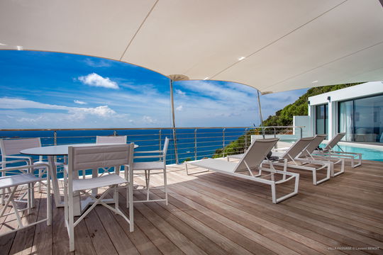 VILLA PASSAGE POOL & TERRACE 9