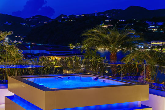 VILLA MARDIX PRESTIGE JACUZZI 1