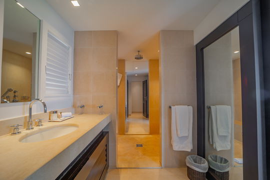 VILLA THE VIEW BEDROOM1 10
