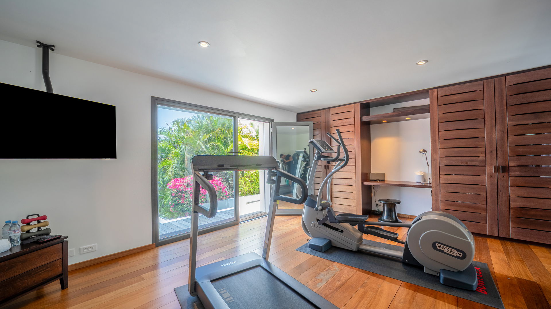 FITNESS AREA