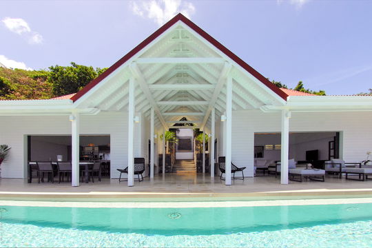 VILLA THE VIEW OUTDOORS 3